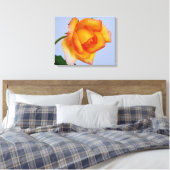 Prachtige Oranje Roos canvas afdrukken (Insitu (Slaapkamer))