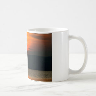 Prachtige Oranje zonsondergang bij Neusiedlersee Koffiemok