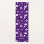 Prachtige Paarse Floral Daisy Flower Monogram Yogamat (Voorkant)
