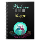 Prachtige pacocks, aangepast Inspirerend Notitieboek (Voorkant)