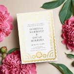 Prachtige Papel Picado Boda Wedding REAL Folie Uitnodiging<br><div class="desc">Dit prachtige papel picado, geïnspireerd door de huwelijksuitnodiging, heeft een lijst in gouden folie, een klassieke witte achtergrond en een moderne typografie. Dit elegante, maar moderne design is een geweldige keuze voor een Latinx bruiloft of een Mexico-bruiloft. U kunt dit ontwerp nog verder aanpassen door een foto of een extra...</div>