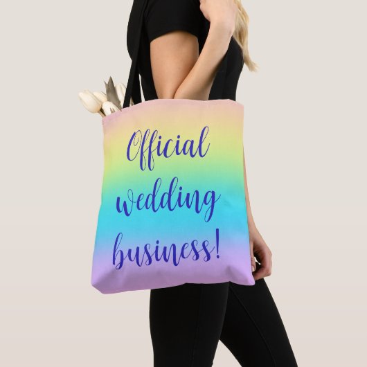 Prachtige pastelregenbooggradiënt bruiloft tote bag (Dichtbij)