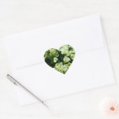 Prachtige pellerige peper Primroses in droge blade Hart Sticker (Envelop)