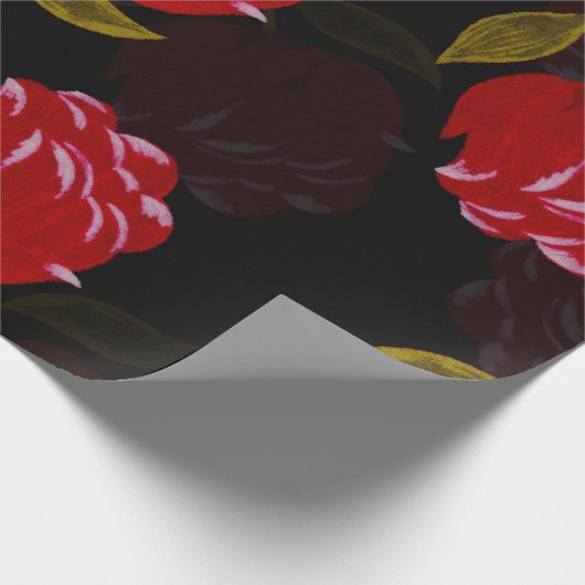 Prachtige rode doorschijnende rozen borduurpatrone cadeaupapier (Hoek)