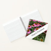 Prachtige roze Echinacea Flowers en Bee Editable Notitieboek (Binnen)