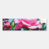 Prachtige roze roos in de blauwe lucht. Florale fo Bumpersticker (Voorkant)