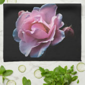 Prachtige roze roze op zwart. theedoek (Gevouwen)