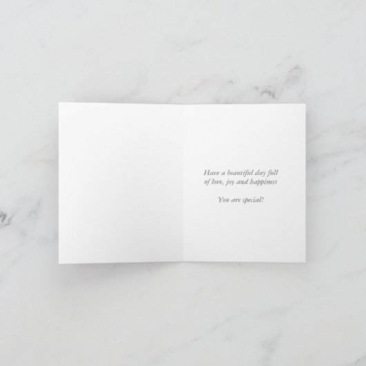 Prachtige roze rozenbloem en groene bladeren in bl kaart (Binnen)