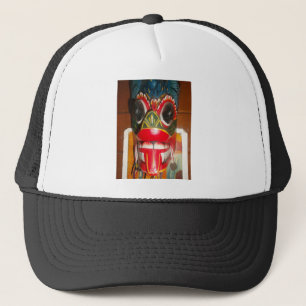Prachtige Sri Lankaanse traditionele vuurmaskerkun Trucker Pet