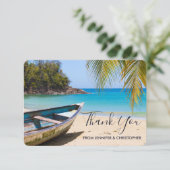 Prachtige Tropische Beach met een roeiboot bruilof Bedankkaart (Staand voorkant)