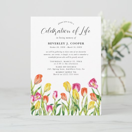 Prachtige tulp gevulde herdenkingsaankondiging kaart (Staand voorkant)