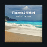 Prachtige Turquoise Blue Zee tropische fotografie Magneet<br><div class="desc">Een spaar de datageevenementmagnetje met een mooie foto met een turkooisblauw zee en een zandig strand met golven schuim surf.</div>