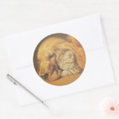 Prachtige verbazingwekkende kat en hond knuffelen  ronde sticker (Envelop)