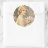 Prachtige  vrouw die de ventilator Bouquet houdt Ronde Sticker (Tas)