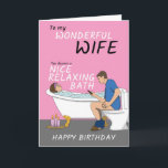 Prachtige vrouw Ontspannen Bad Joke Verjaardag Kaa Kaart<br><div class="desc">Schreeuwt je vrouw altijd tegen je als je de wc nodig hebt als ze een lekker ontspannend bad neemt? Waarom stuur je haar deze grappige verjaardagskaart niet om haar aan het lachen te maken?</div>