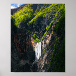 Prachtige waterval Boka in de lente pracht Poster