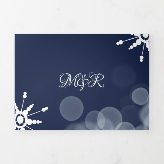 Prachtige Winter Wedding Snowflakes Bokeh Lights Drieluik Uitnodiging (Cover)