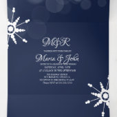 Prachtige Winter Wedding Snowflakes Bokeh Lights Drieluik Uitnodiging (Binnenkant midden)