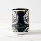 Prachtige witte rozen met gouden details mok (Midden)