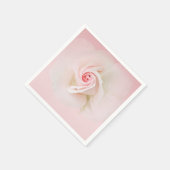 Prachtige zacht roze natte Roos elegant Vrijgezell Servet (Hoek)