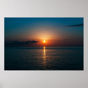 Prachtige zonsondergang bij zee. Batumi Georgia Poster