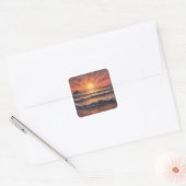 Prachtige zonsondergang in de oceaan vierkante sticker (Envelop)