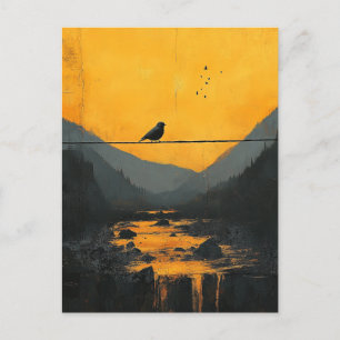 Prachtige zwarte vogel op een draad in de bergen briefkaart