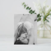 Praktisch B&W lingerie model foto-briefkaart Briefkaart (Staand voorkant)