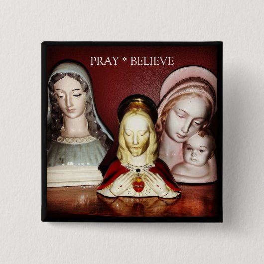 PRAY / GELOOFD SQUARE PIN VIERKANTE BUTTON 5,1 CM (Voorkant)