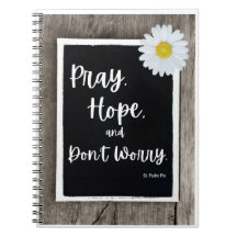 Pray, Hope en Don't Worry Pyer Journal
