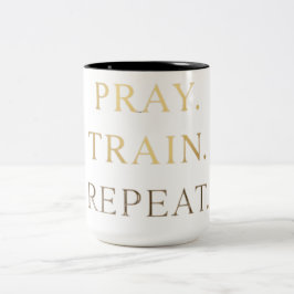 Pray Train Repeat Mok – Christelijke Fitness Motiv
