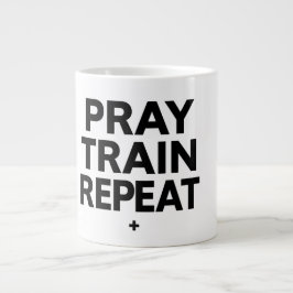 Pray Train Repeat Mug – Christian Fitness Motivati Grote Koffiekop