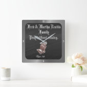 PRAY ZONDER AFSCHAFFING VIERKANTE KLOK (Huis)