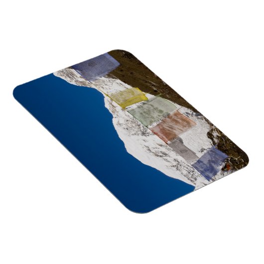 Prayer vlaggen en de berg Jhomolhari, Bhutan. Magneet (Rechterzijde)