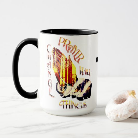 Prayer zal de koffie-Mok veranderen Mok (Met donut)