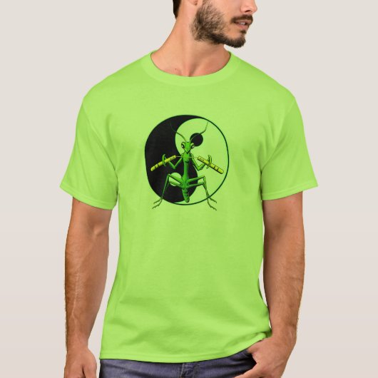Praying Mantis Nunchaku T-shirt (Voorkant)