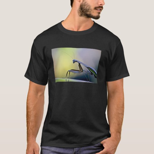 Praying Mantis TShirt (Voorkant)