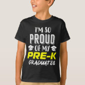 Pre-k afstudeerkap voor trotse leraar en ouder t-shirt (Voorkant)