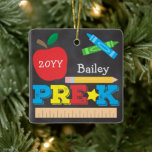 Pre-K Preschool Keepomwille Chalkboard Colorful Keramisch Ornament<br><div class="desc">Het pre-K vormgeving is uitgerust met een appel, een liniaal, een krijt en vette, kleurrijke, leuke typografie! Klik de aanpassingsknoop voor meer opties om de tekst te wijzigen! De variaties van dit ontwerp, extra kleuren, evenals de coördinerende producten zijn beschikbaar in onze winkel, zazzle.com/store/doodlelulu. Neem contact met ons op als...</div>