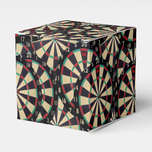 Precisie in lagen: de kunst van gestapelde bullsey bedankdoosjes (Voorkant Zijde)