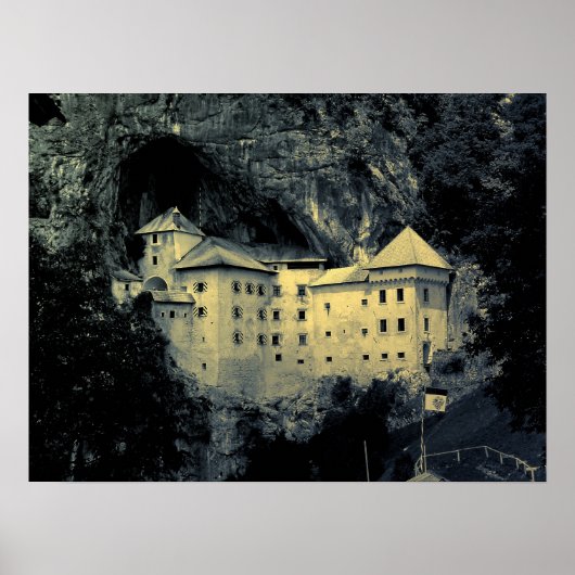 Predjama Castle Poster (Voorkant)