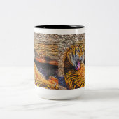 Preening Sumatran Tiger Big Cat Wildlife Art Tweekleurige Koffiemok (Center)