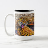 Preening Sumatran Tiger Big Cat Wildlife Art Tweekleurige Koffiemok (Links)