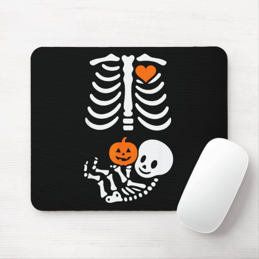 Pregnant Skeleton Baby Bump Funny Halloween Tee Muismat (Met muis)