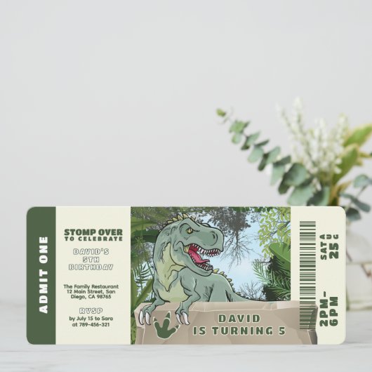 Prehistorisch Oerwoud T-rex Dinosaur Thema Verjaar Kaart (Staand voorkant)