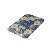 Premium Blauwe Witte Bloemen Aangepaste Naam Badma Badmat (Gekanteld)