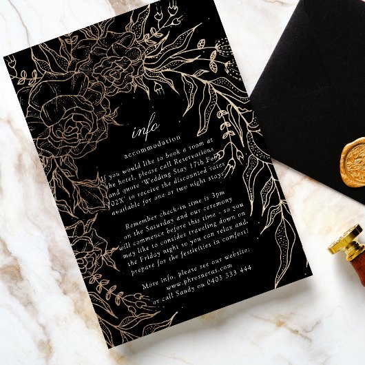 Premium Editable Gold Floral Wreath Wedding Informatiekaartje