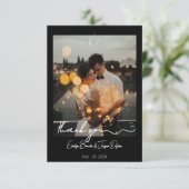 Premium moderne zwarte typografie bedankkaart (Staand voorkant)