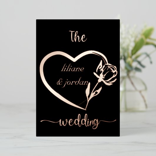 Premium Real Gold Elegant Monogram Black Folie in Uitnodiging (Staand Voorkant)