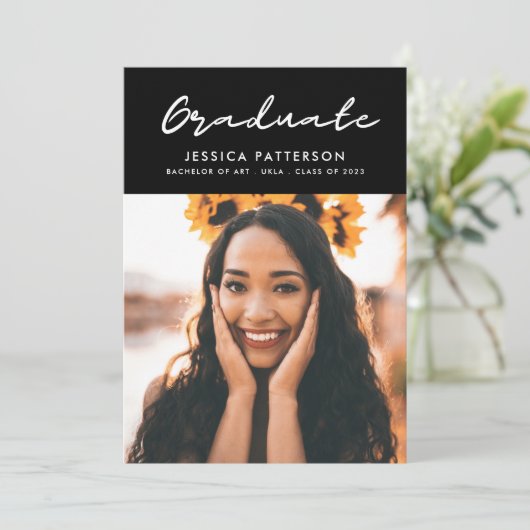 Premium Script Afstuderen bewerkbaar Afstuderen Aankondiging (Staand voorkant)